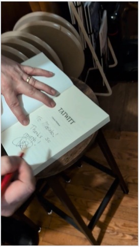 Close-up of a signed Tatwitt inscription
